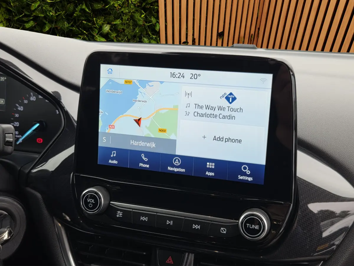 1.0 EcoBoost Titanium Carplay | Navi | Stoel- stuurverw. | Cruise control | PDC | 17" Lichtmetaal