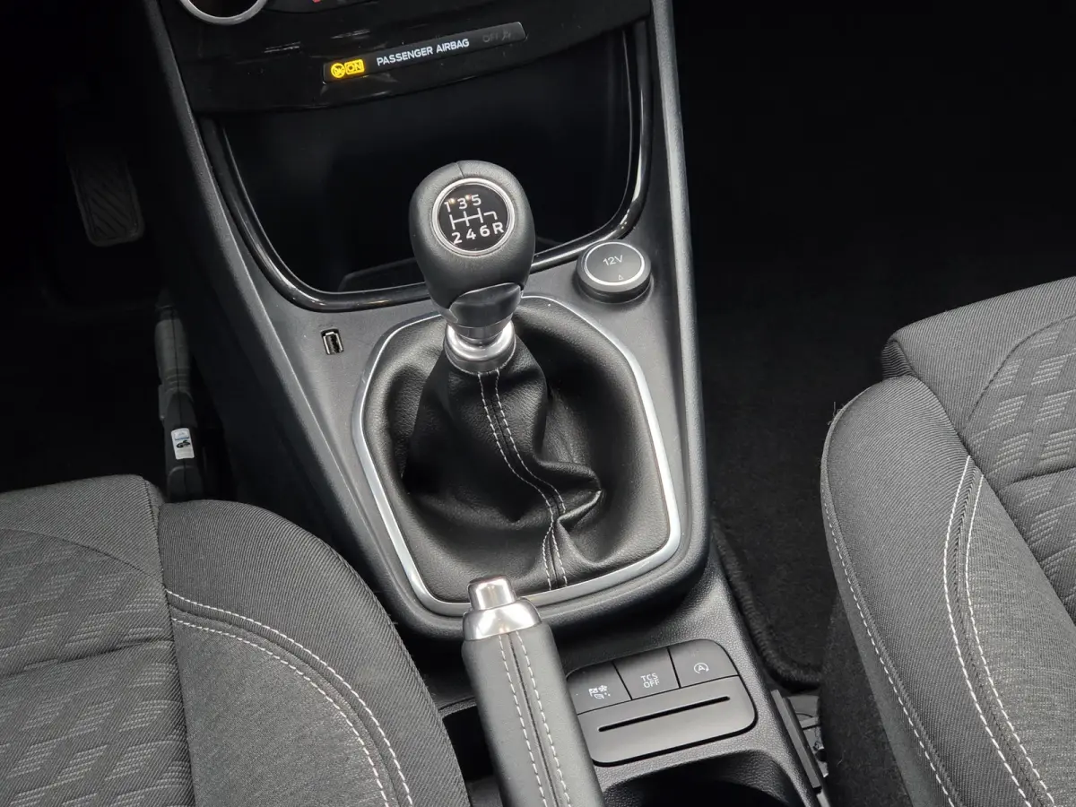 1.0 EcoBoost Titanium Carplay | Navi | Stoel- stuurverw. | Cruise control | PDC | 17" Lichtmetaal