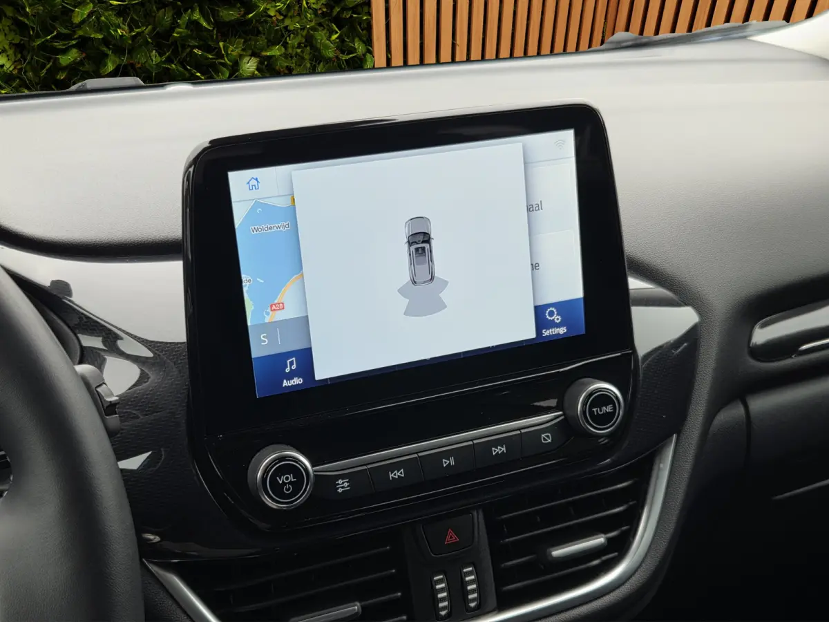 1.0 EcoBoost Titanium Carplay | Navi | Stoel- stuurverw. | Cruise control | PDC | 17" Lichtmetaal