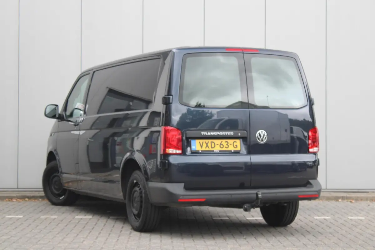 2.0 TDI 110pk L2H1 28 Comfortline | Trekhaak | Cruise Control | App Connect | Airco