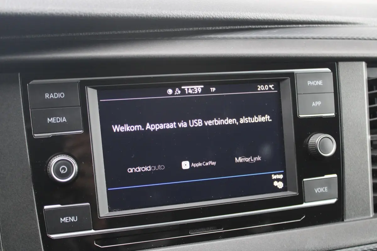 2.0 TDI 110pk L2H1 28 Comfortline | Trekhaak | Cruise Control | App Connect | Airco