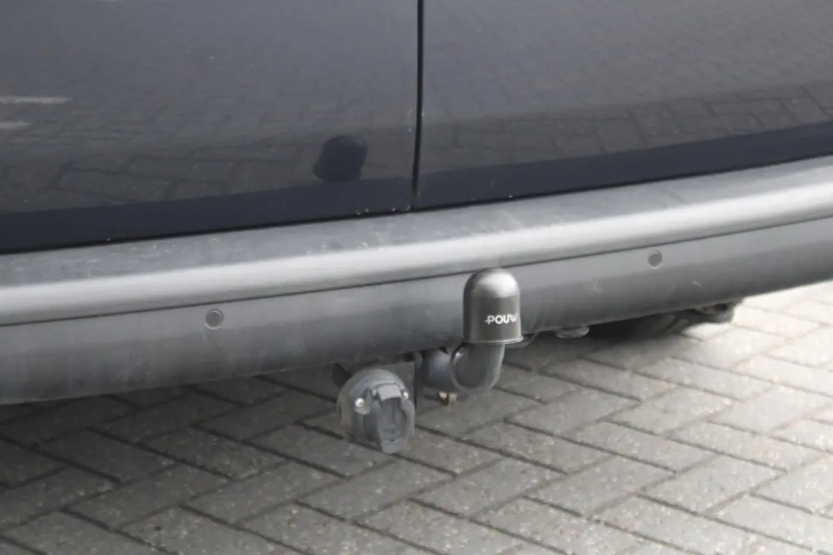 2.0 TDI 110pk L2H1 28 Comfortline | Trekhaak | Cruise Control | App Connect | Airco