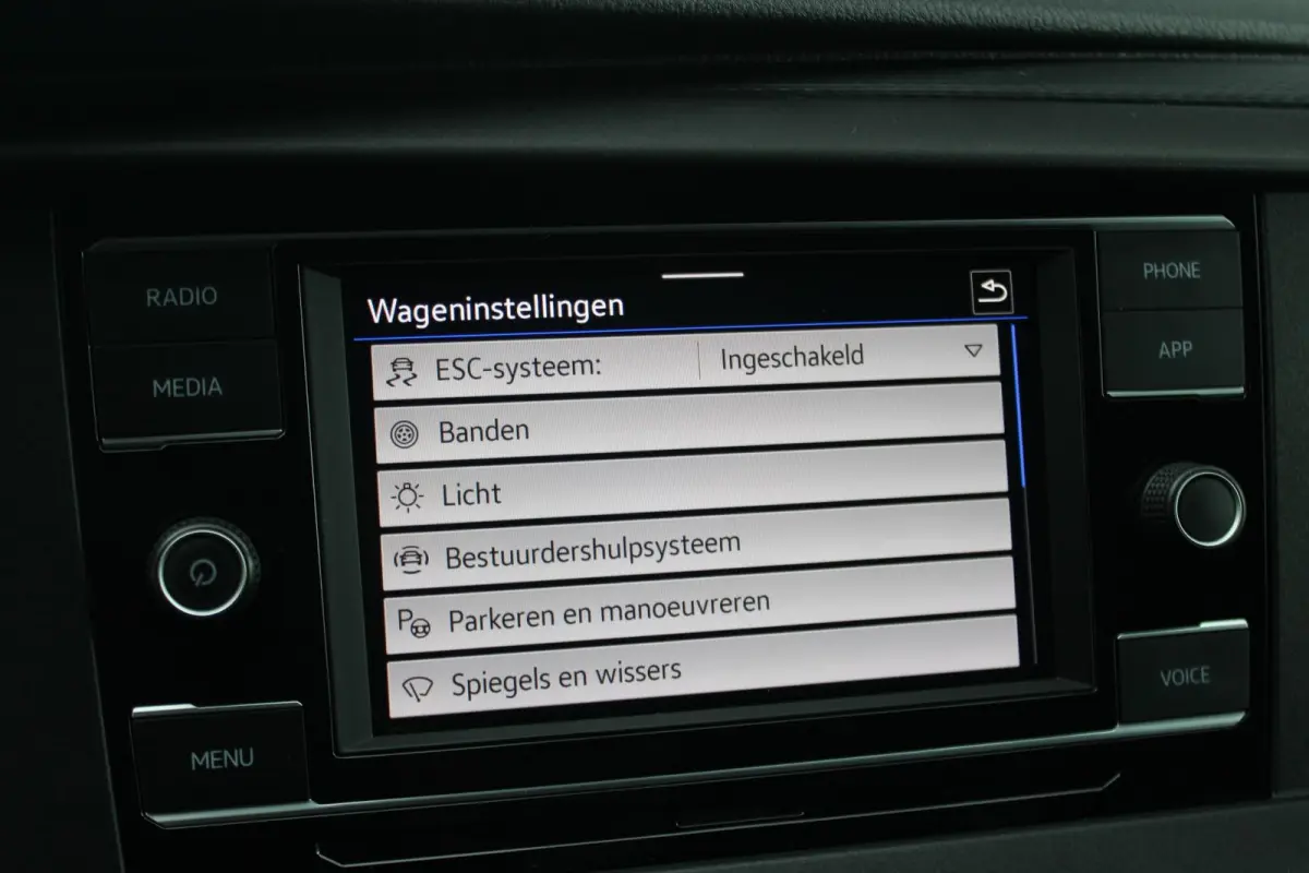 2.0 TDI 110pk L2H1 28 Comfortline | Trekhaak | Cruise Control | App Connect | Airco