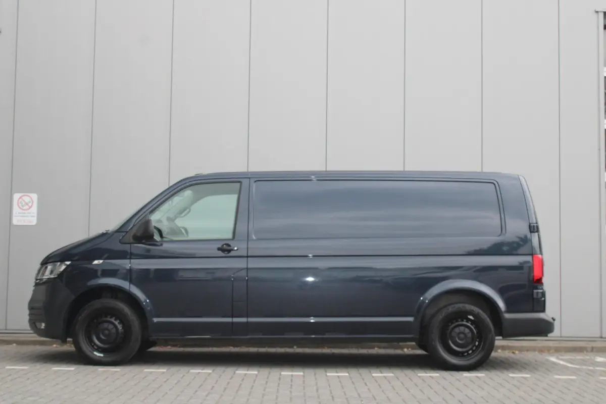 2.0 TDI 110pk L2H1 28 Comfortline | Trekhaak | Cruise Control | App Connect | Airco