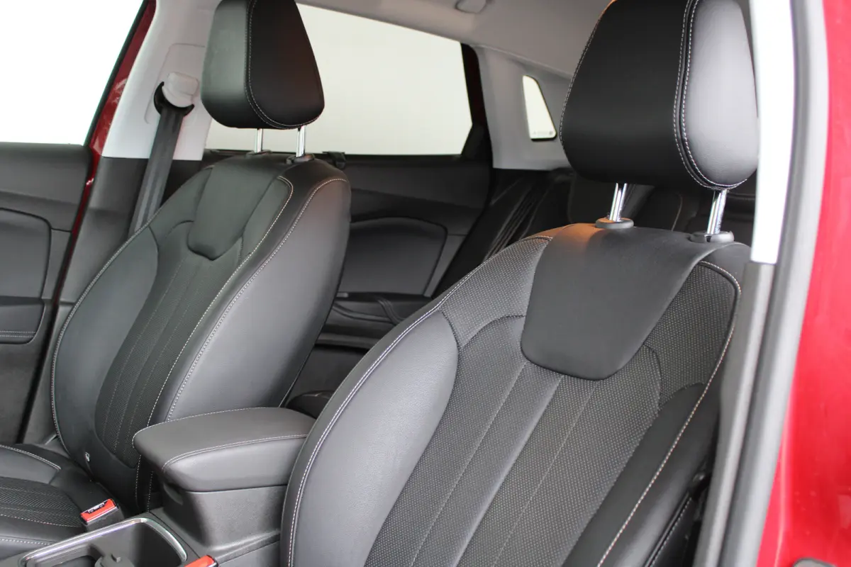 1.6 Turbo Hybrid4 Business Executive | Afneembare trekhaak | Elektrische achterklep | Ledere bekleding | ACC |