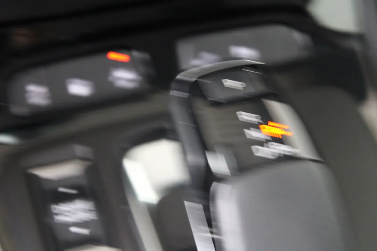 1.6 Turbo Hybrid4 Business Executive | Afneembare trekhaak | Elektrische achterklep | Ledere bekleding | ACC |