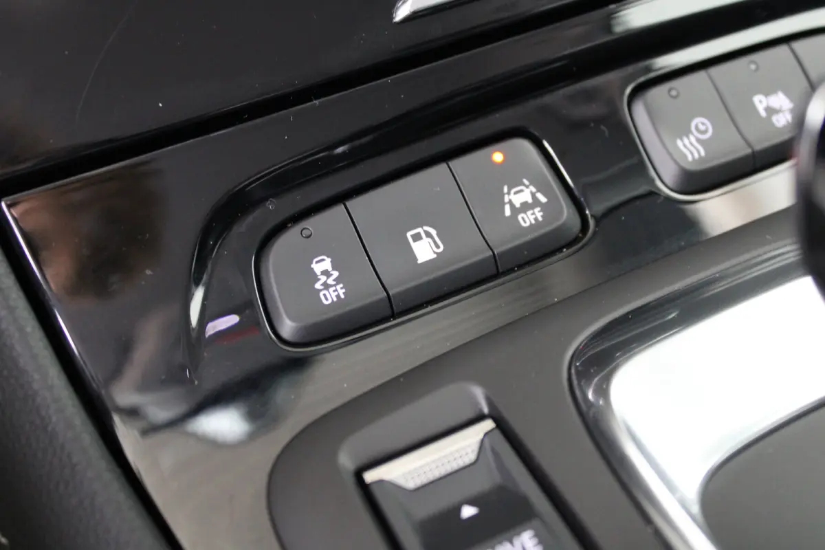 1.6 Turbo Hybrid4 Business Executive | Afneembare trekhaak | Elektrische achterklep | Ledere bekleding | ACC |