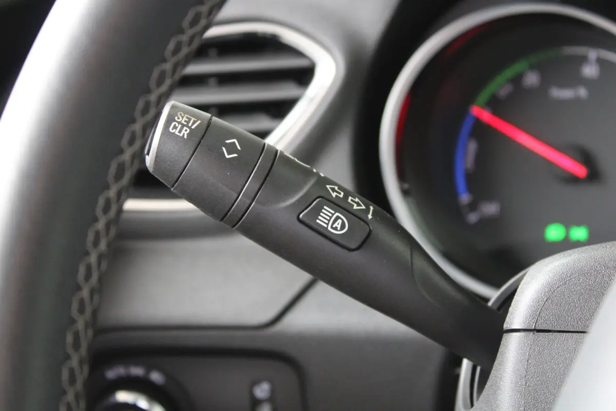 1.6 Turbo Hybrid4 Business Executive | Afneembare trekhaak | Elektrische achterklep | Ledere bekleding | ACC |