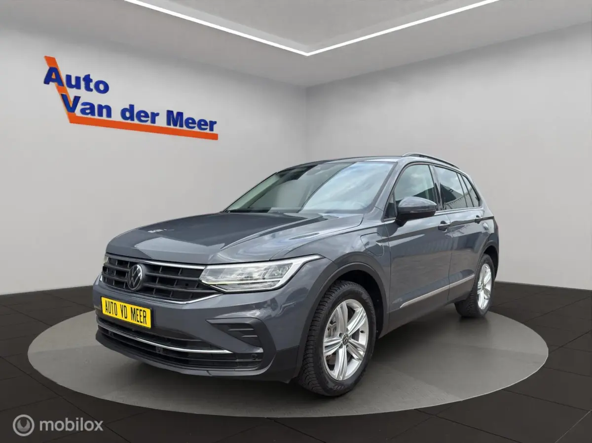 1.4 TSI eHybrid Business