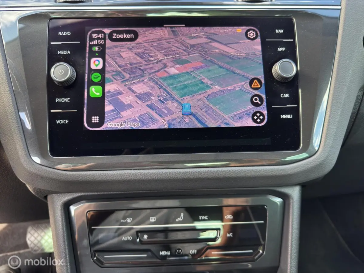 1.4 TSI eHybrid Business