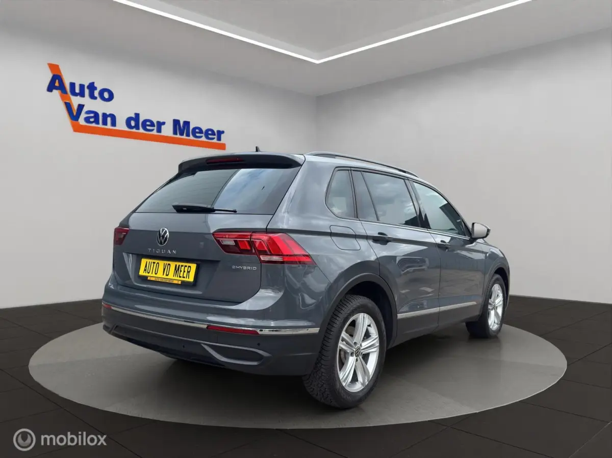 1.4 TSI eHybrid Business