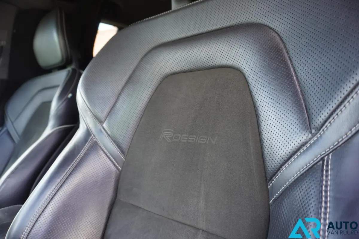2.0 D5 * 4X4 * Grijs kenteken * LUXE * R-Design
