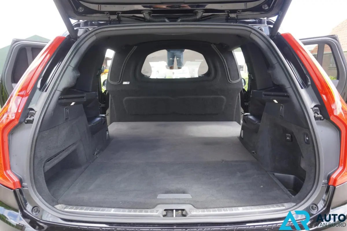 2.0 D5 * 4X4 * Grijs kenteken * LUXE * R-Design