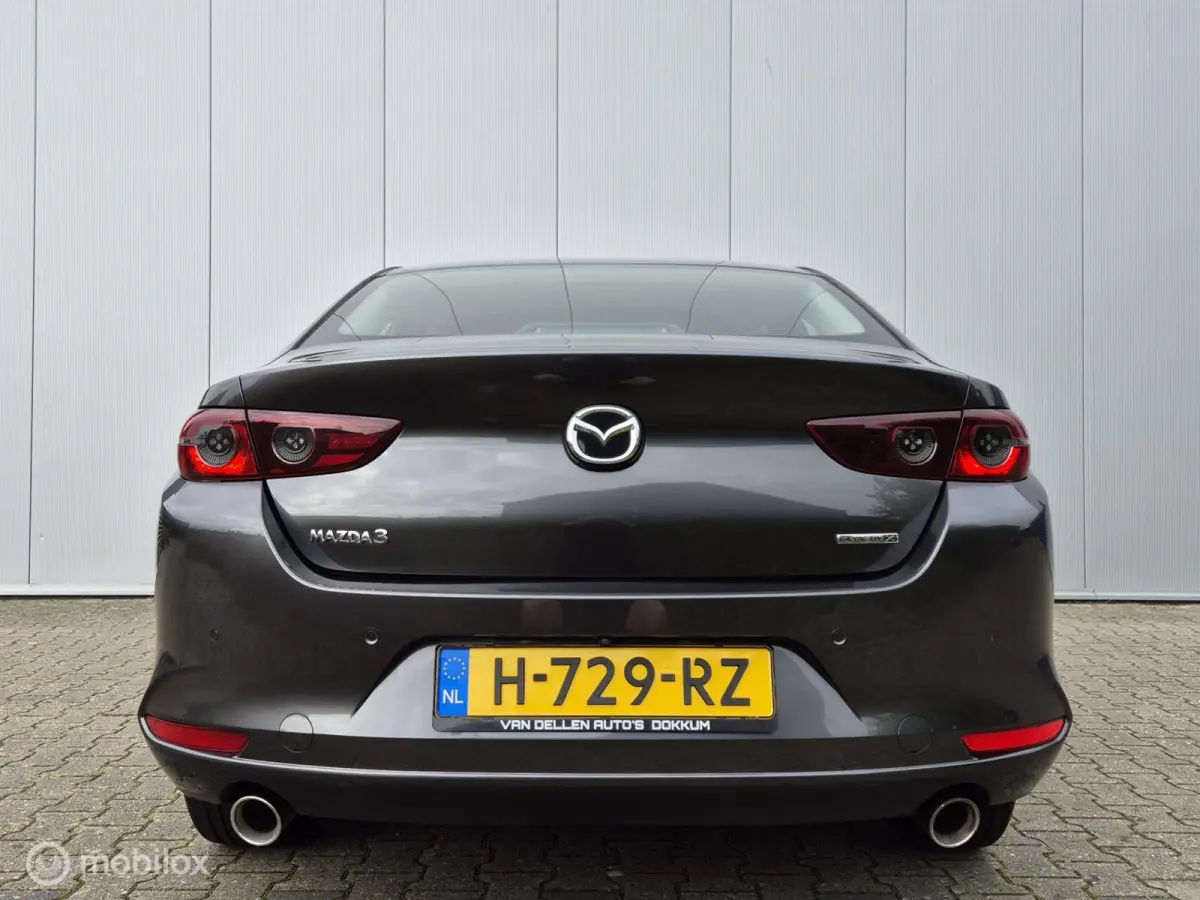 2.0 E-SKYACTIV-X M HYBRID 180 COMFORT MET BOSE AUTOMAAT/KEYLESS/LED/CAMERA/STOEL-STUURVERWARMING/HEAD-UP/ADAPTIVE CRUISE