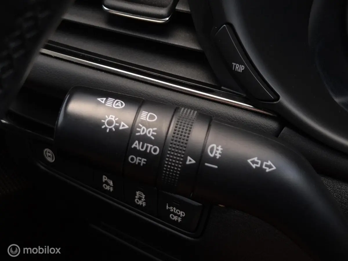 2.0 E-SKYACTIV-X M HYBRID 180 COMFORT MET BOSE AUTOMAAT/KEYLESS/LED/CAMERA/STOEL-STUURVERWARMING/HEAD-UP/ADAPTIVE CRUISE