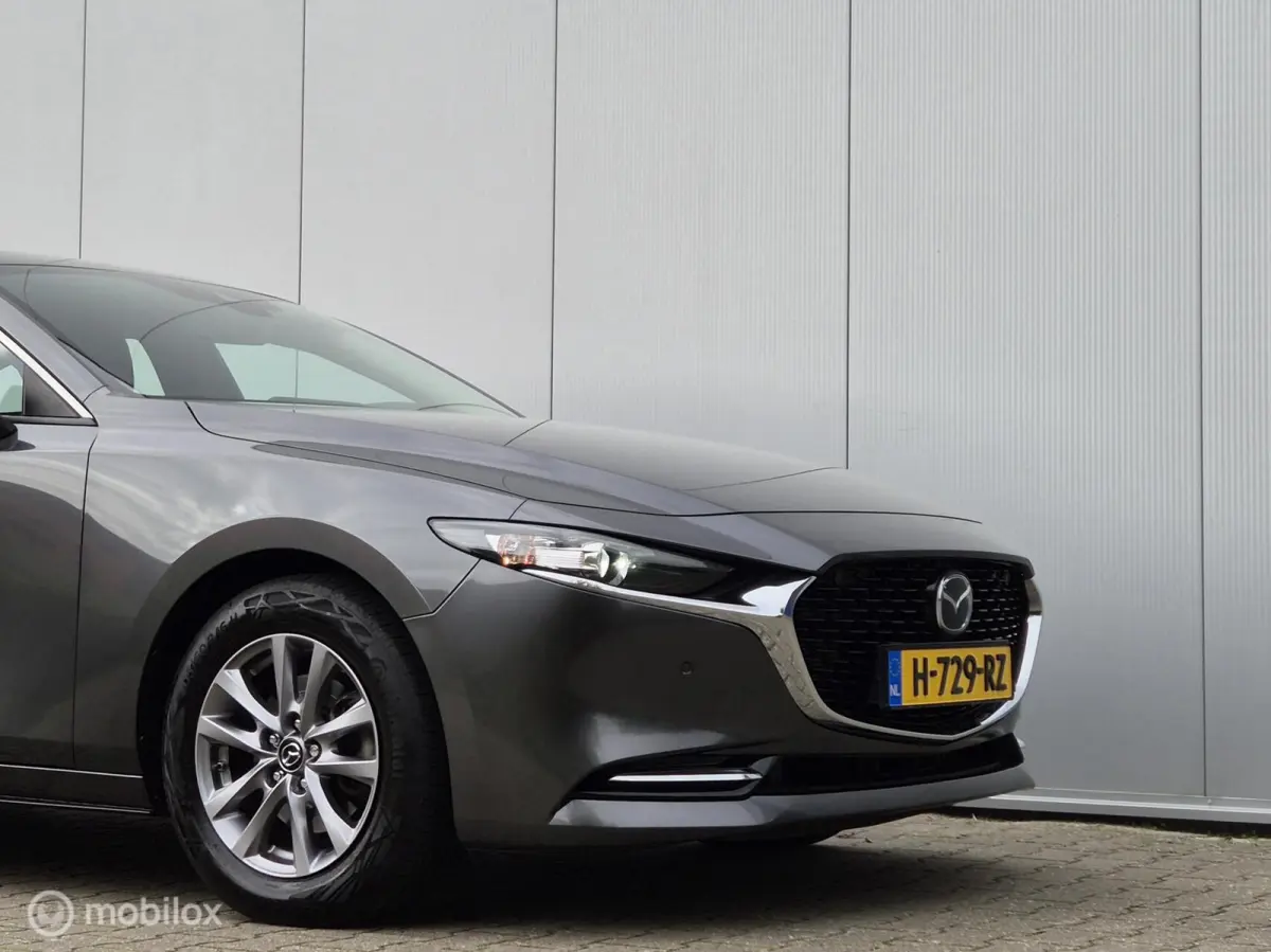 2.0 E-SKYACTIV-X M HYBRID 180 COMFORT MET BOSE AUTOMAAT/KEYLESS/LED/CAMERA/STOEL-STUURVERWARMING/HEAD-UP/ADAPTIVE CRUISE