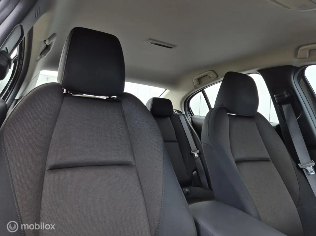 2.0 E-SKYACTIV-X M HYBRID 180 COMFORT MET BOSE AUTOMAAT/KEYLESS/LED/CAMERA/STOEL-STUURVERWARMING/HEAD-UP/ADAPTIVE CRUISE