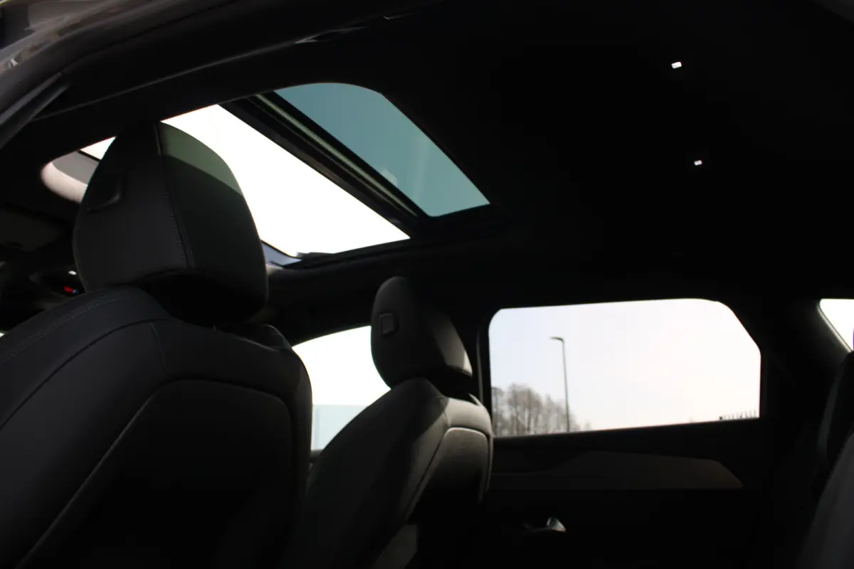 1.6 Plug-in Hybrid 195pk GT | Automaat | Panorama/schuifdak | Navigatie | Camera | Trekhaak | Nieuw model |