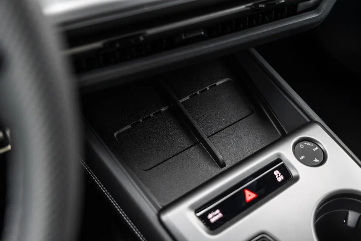 286pk S edition performance 82 kWh | Panoramadak | Trekhaak | Achteruitrijcamera | Akoestisch glas