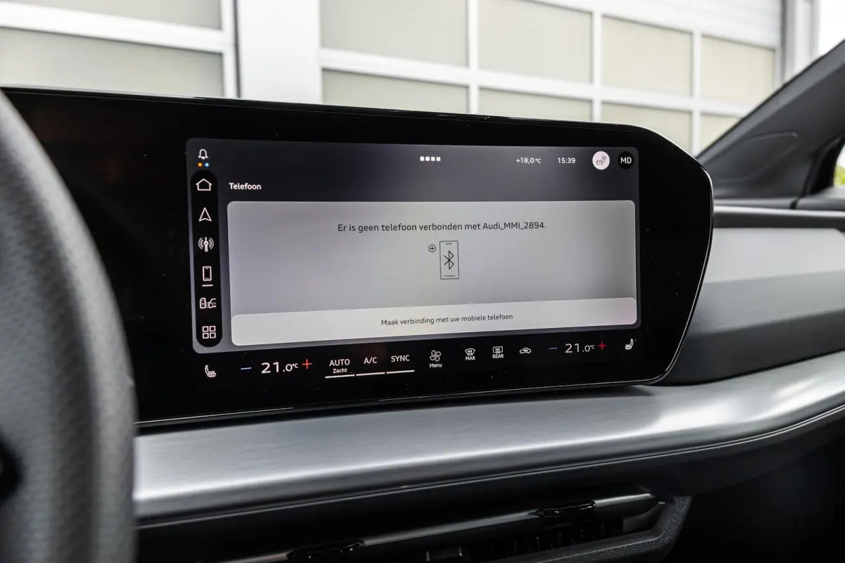 286pk S edition performance 82 kWh | Panoramadak | Trekhaak | Achteruitrijcamera | Akoestisch glas