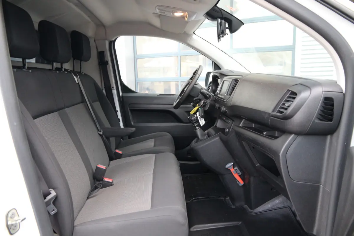 2.0 BlueHDI 145 | L2H1 | Trekhaak | Navi | Camera | Airco..