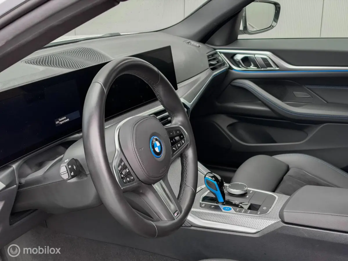 eDrive40 2022| M-Sport | NL auto | Topstaat | SOH 98%