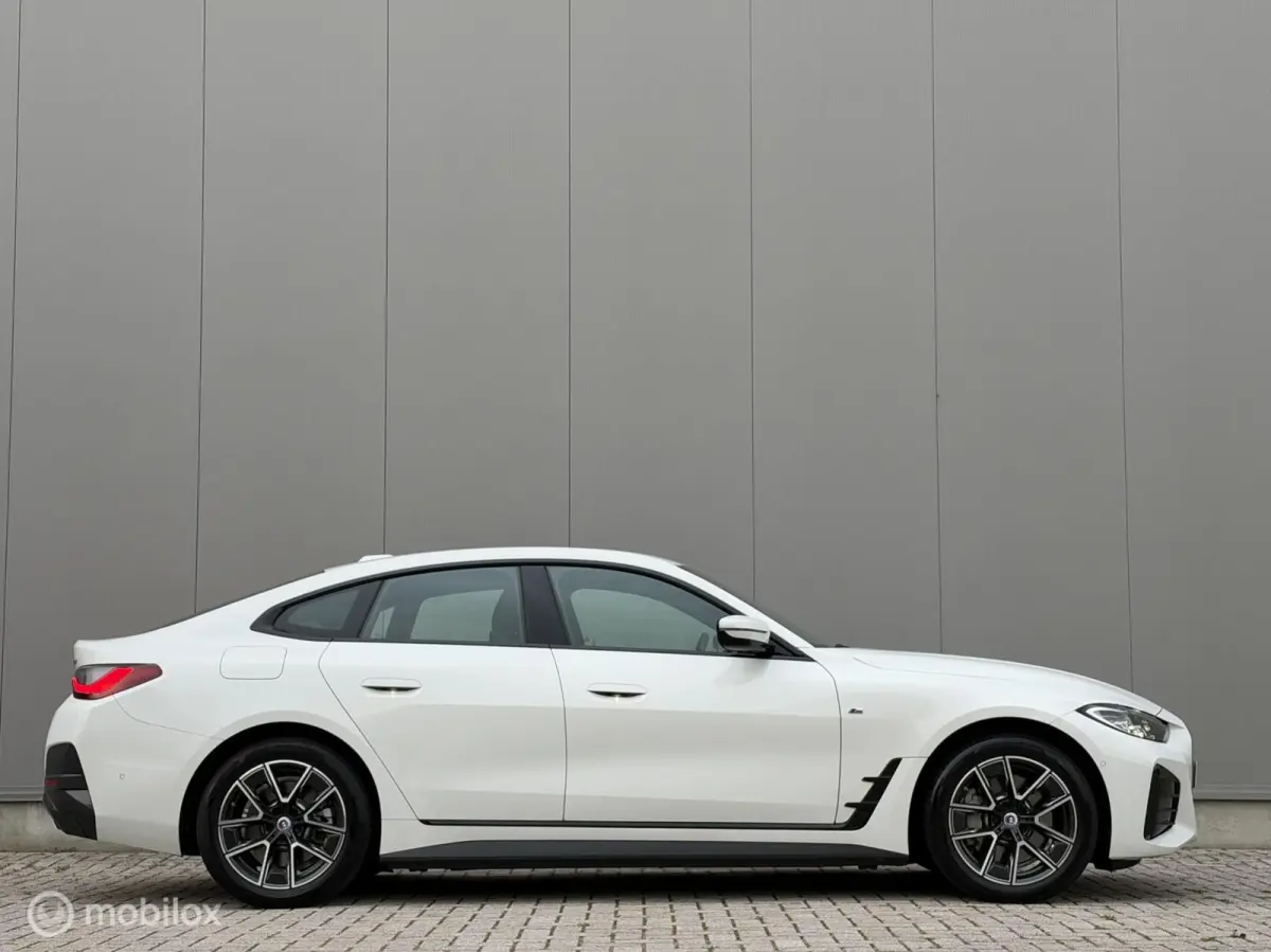 eDrive40 2022| M-Sport | NL auto | Topstaat | SOH 98%