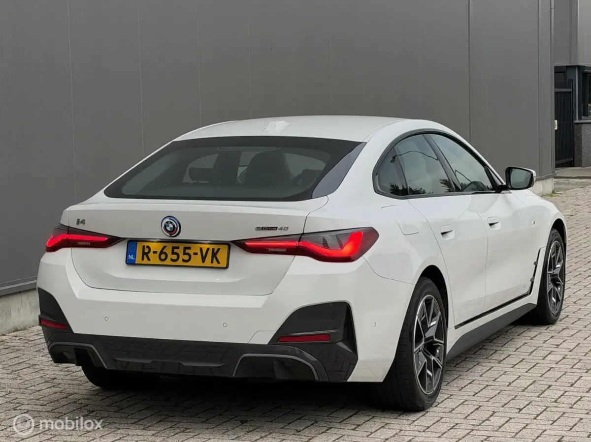 eDrive40 2022| M-Sport | NL auto | Topstaat | SOH 98%