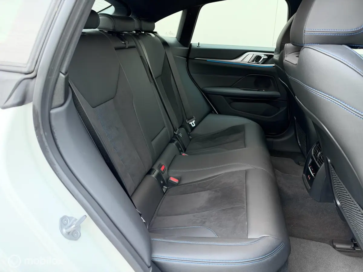 eDrive40 2022| M-Sport | NL auto | Topstaat | SOH 98%