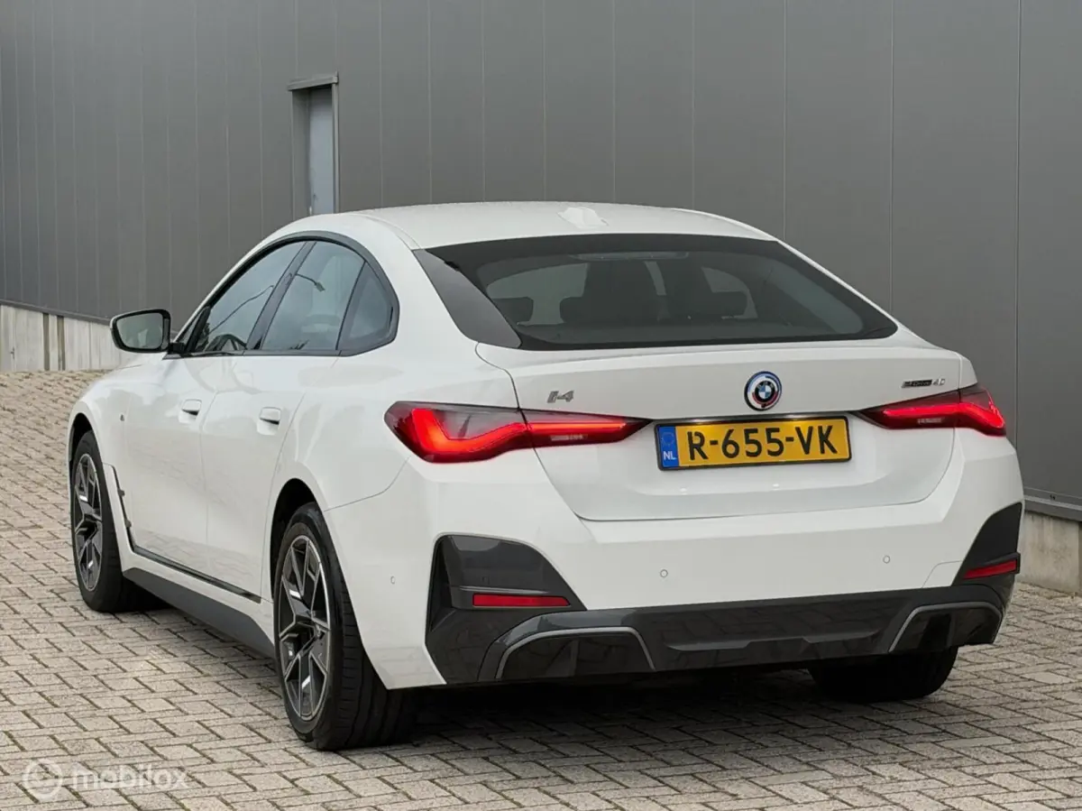 eDrive40 2022| M-Sport | NL auto | Topstaat | SOH 98%