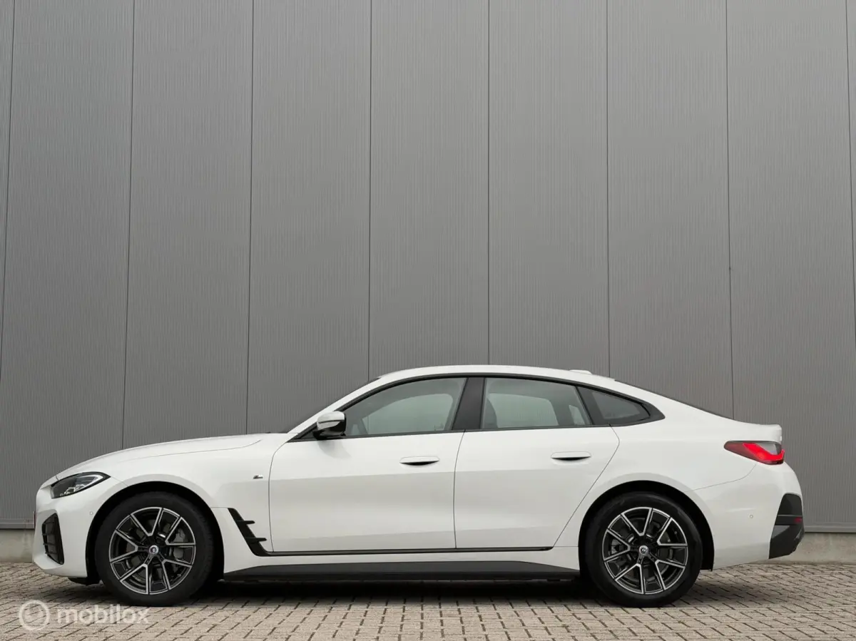 eDrive40 2022| M-Sport | NL auto | Topstaat | SOH 98%