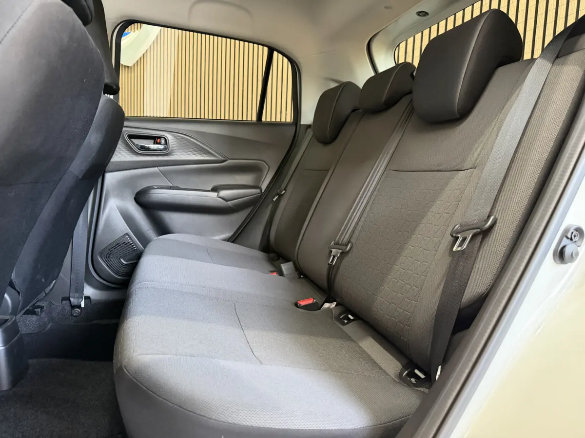 1.2 Select Hybrid Aut. Navi | ACC | Dodehoek  | Clima | Carplay | Stoelverwarming | 16" | Suzuki onderhouden.