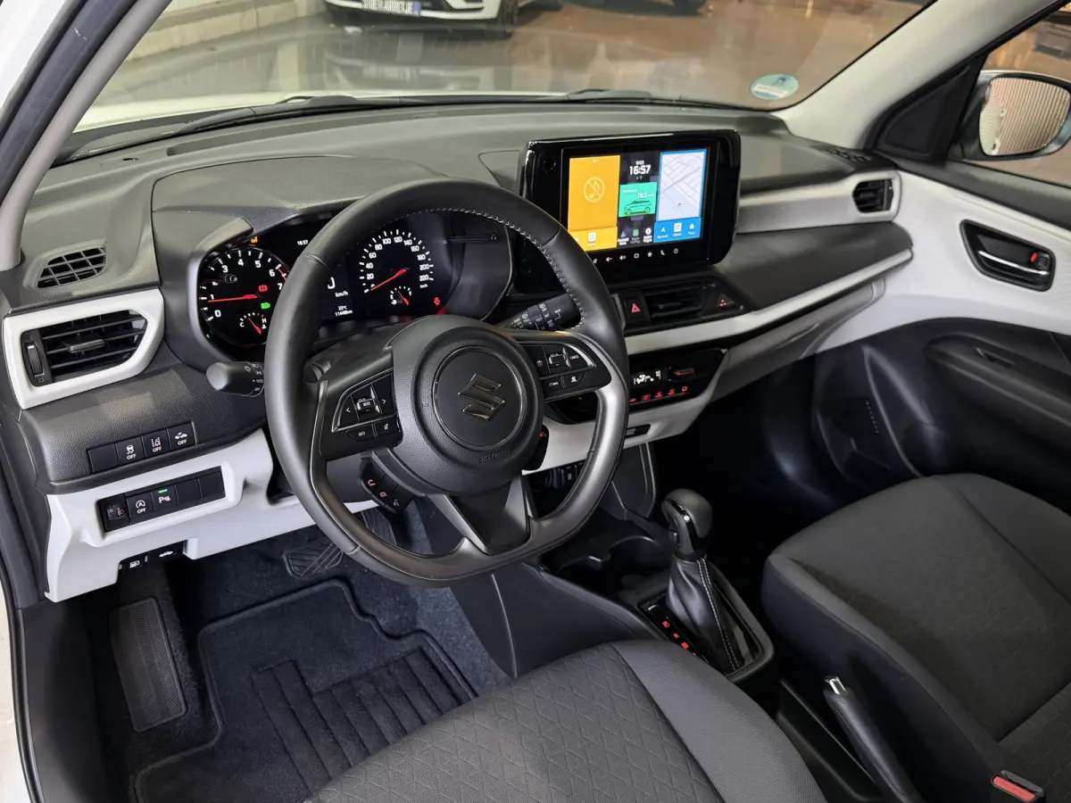 1.2 Select Hybrid Aut. Navi | ACC | Dodehoek  | Clima | Carplay | Stoelverwarming | 16" | Suzuki onderhouden.