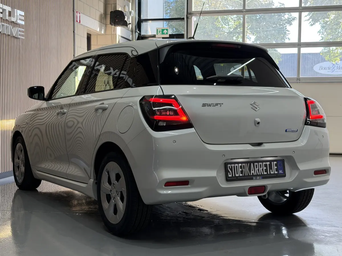 1.2 Select Hybrid Aut. Navi | ACC | Dodehoek  | Clima | Carplay | Stoelverwarming | 16" | Suzuki onderhouden.