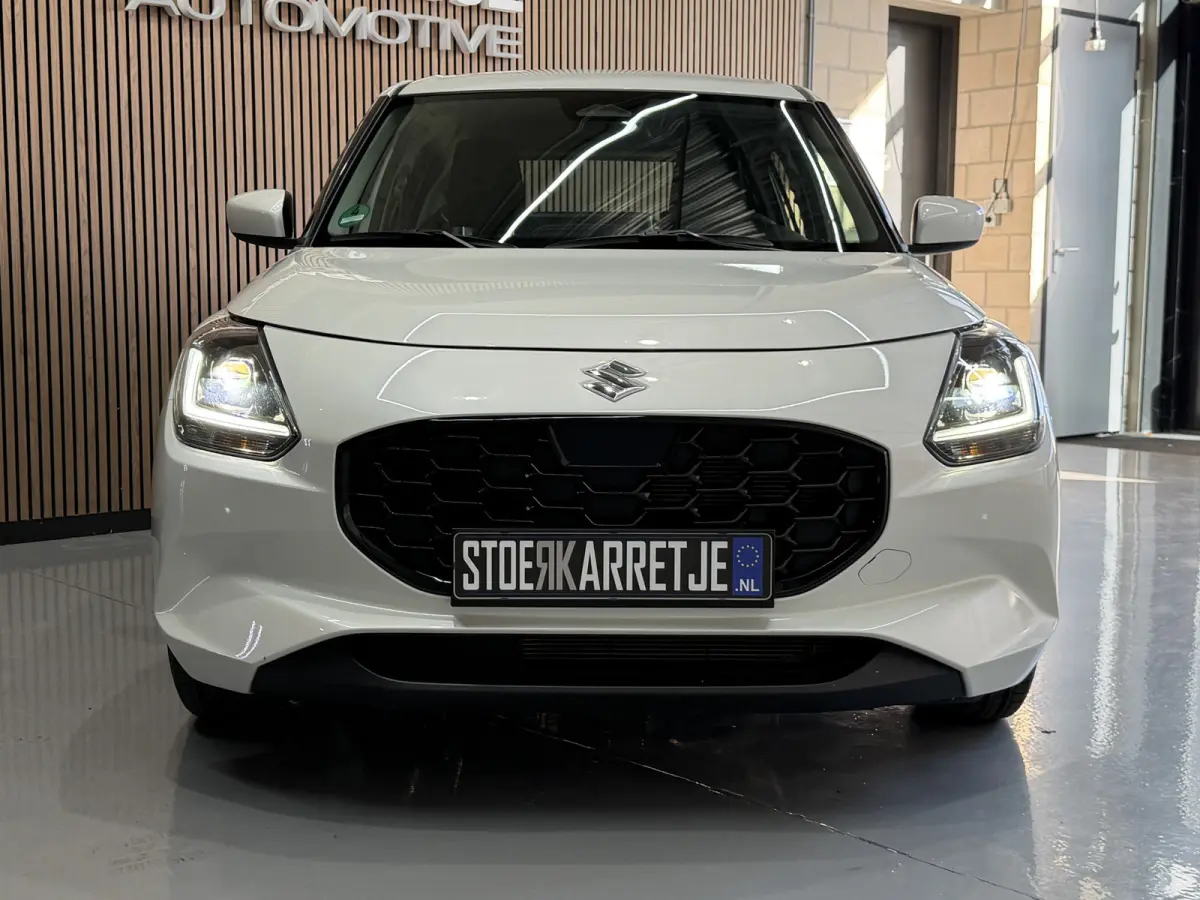 1.2 Select Hybrid Aut. Navi | ACC | Dodehoek  | Clima | Carplay | Stoelverwarming | 16" | Suzuki onderhouden.