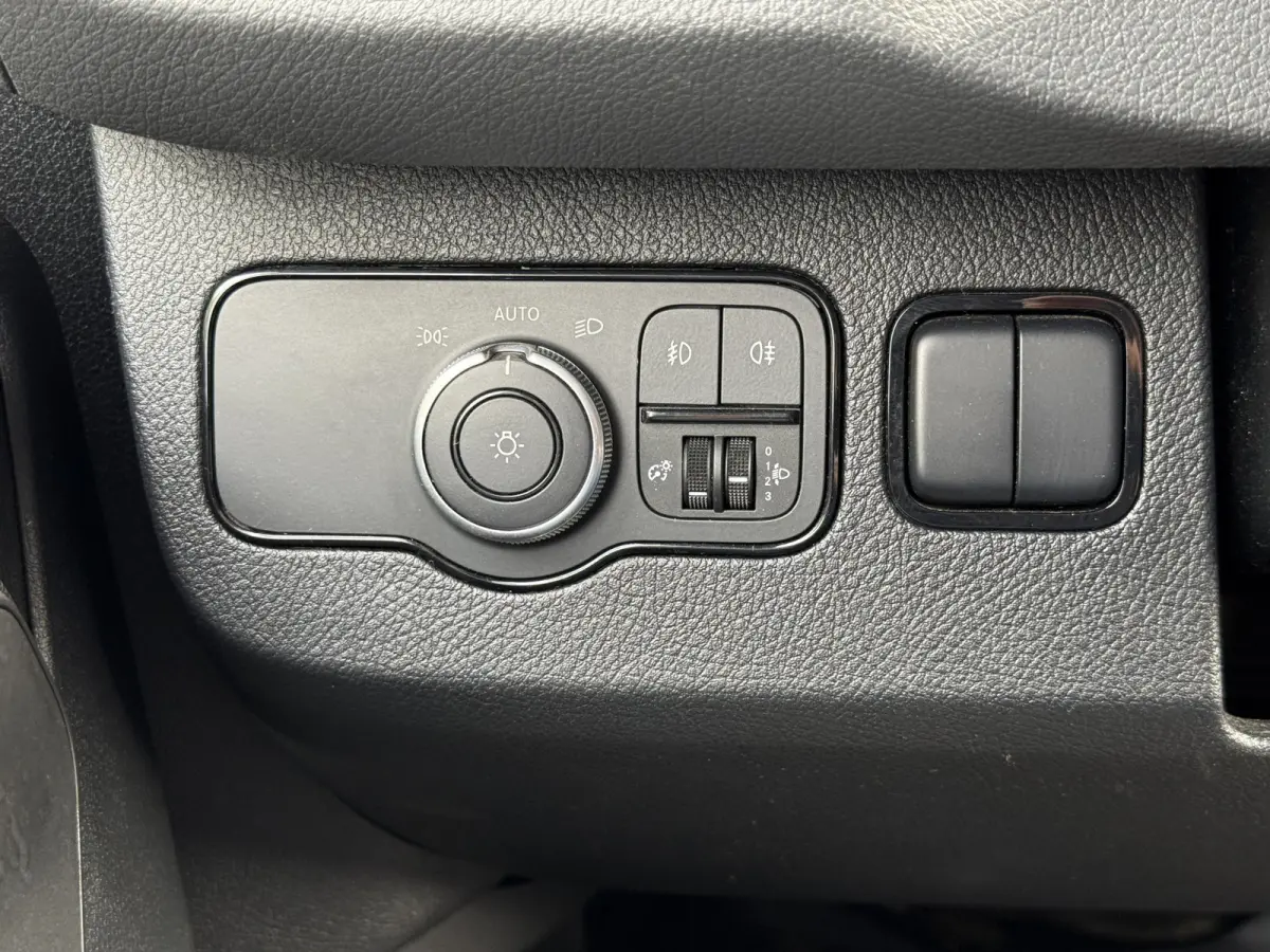 319 1.9 CDI Bakwagen met laadklep | Zijdeur | Cruisec. | Airco