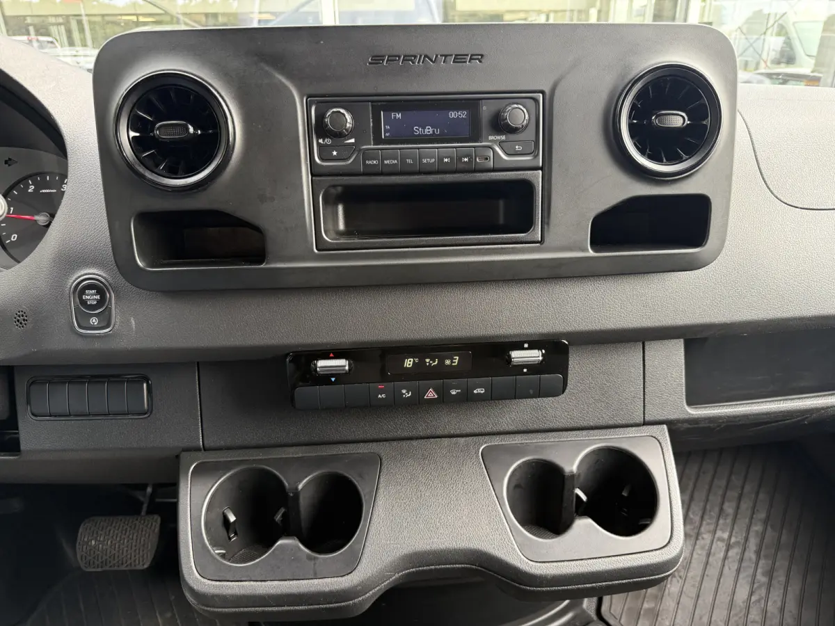 319 1.9 CDI Bakwagen met laadklep | Zijdeur | Cruisec. | Airco