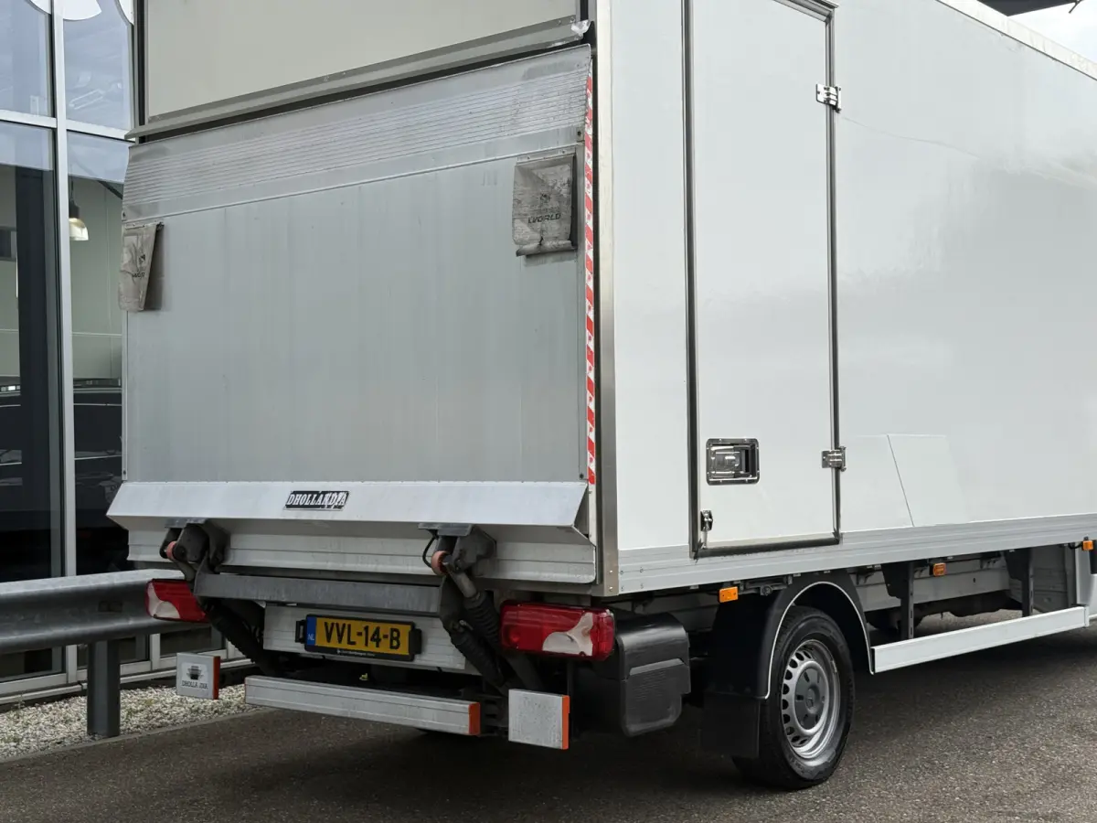 319 1.9 CDI Bakwagen met laadklep | Zijdeur | Cruisec. | Airco