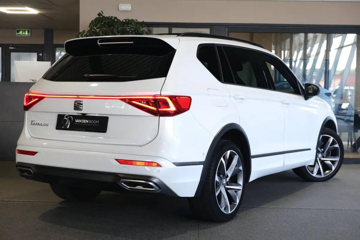 1.4 TSI e-Hybrid PHEV FR 245PK Pano Trekhaak 360Cam Navi Led ACC