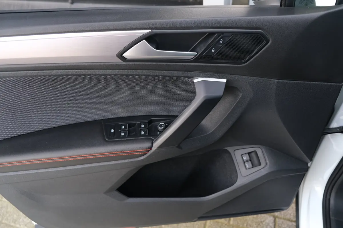 1.4 TSI e-Hybrid PHEV FR 245PK Pano Trekhaak 360Cam Navi Led ACC