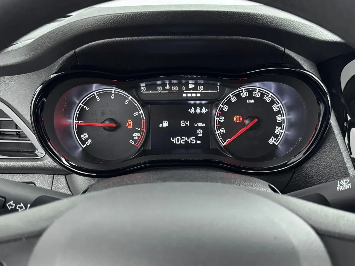 1.0 Online Edition | 1ste eigenaar | AppleCarPlay/Android | Parkeersensoren | Airco | 15"LMV