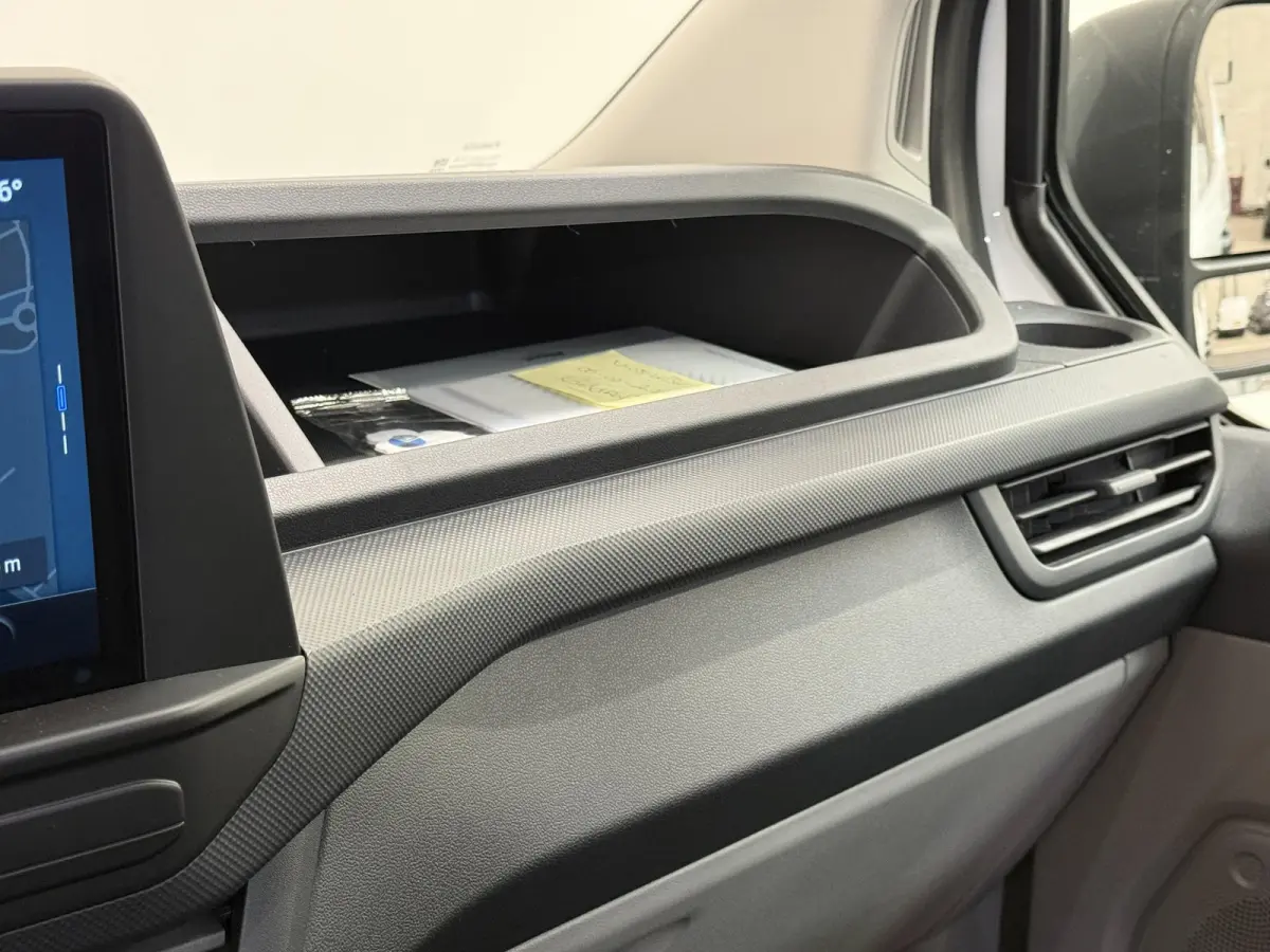 300 2.0 TDCI L2H1 Trend NM Automaat Dubbele Cabine Airco Cruise Navi PDC Camera Carplay