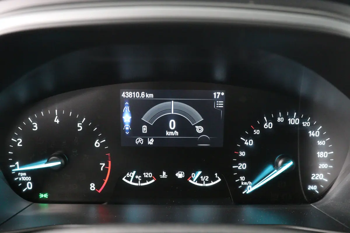 1.0EB Hybrid ST Line | Dealer Onderhouden! | 1e Eigenaar! | Winterpack | Camera | LED | Clima | Navi | Cruise Control | Parkeersensoren V+A | DAB | Lichtmetalen Velgen
