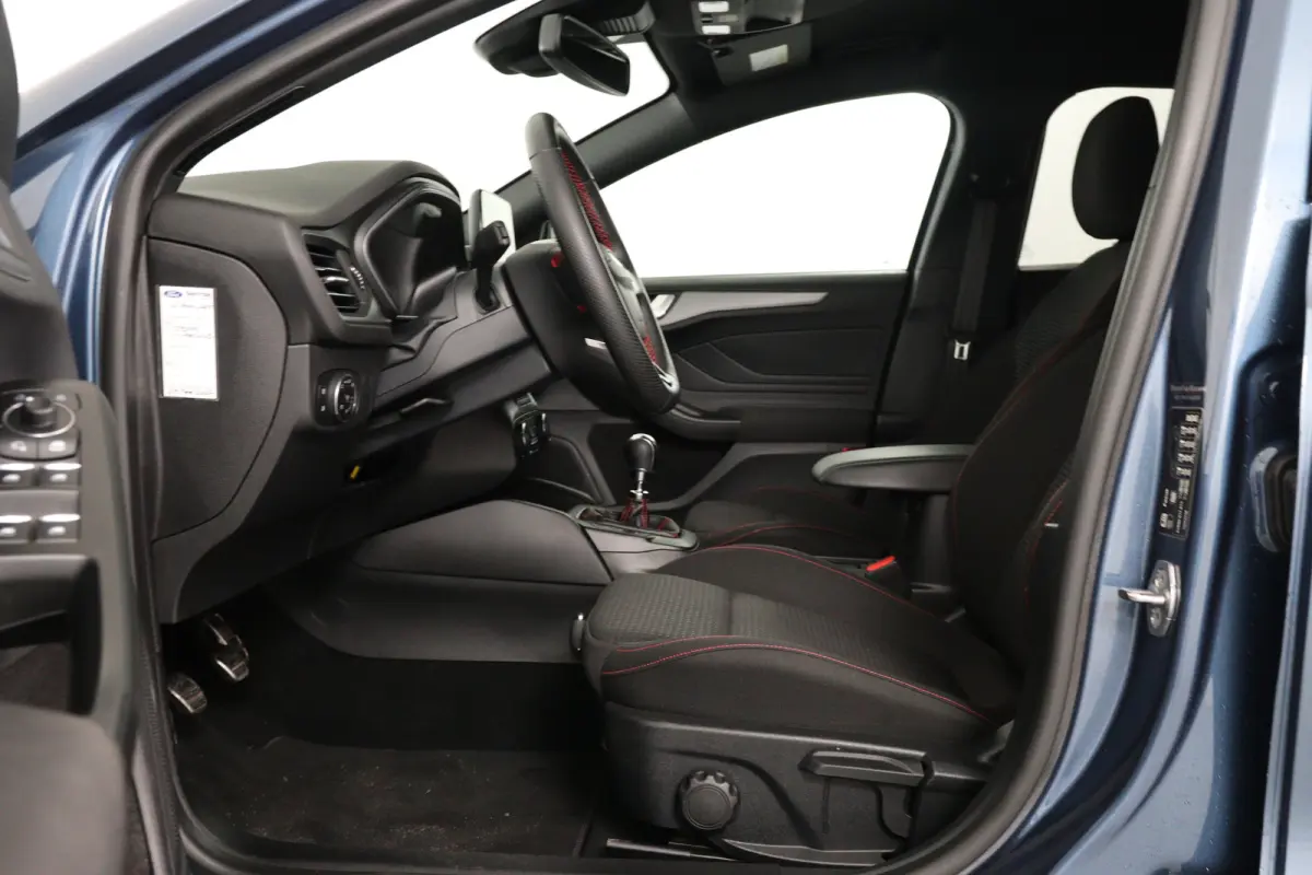 1.0EB Hybrid ST Line | Dealer Onderhouden! | 1e Eigenaar! | Winterpack | Camera | LED | Clima | Navi | Cruise Control | Parkeersensoren V+A | DAB | Lichtmetalen Velgen