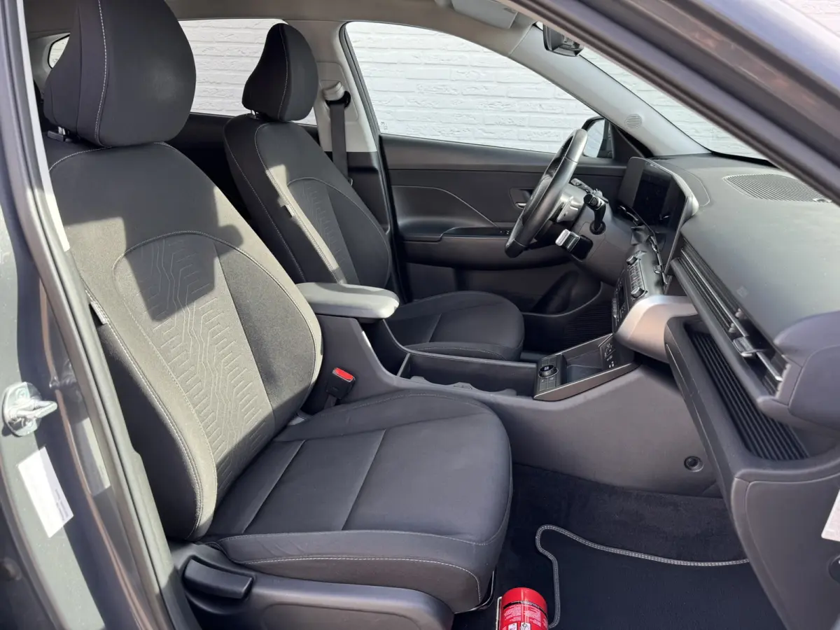 1.6 GDI HEV Comfort Smart - Automaat Achteruitrijcamera Navi Carplay Clima Fabrieksgarantie