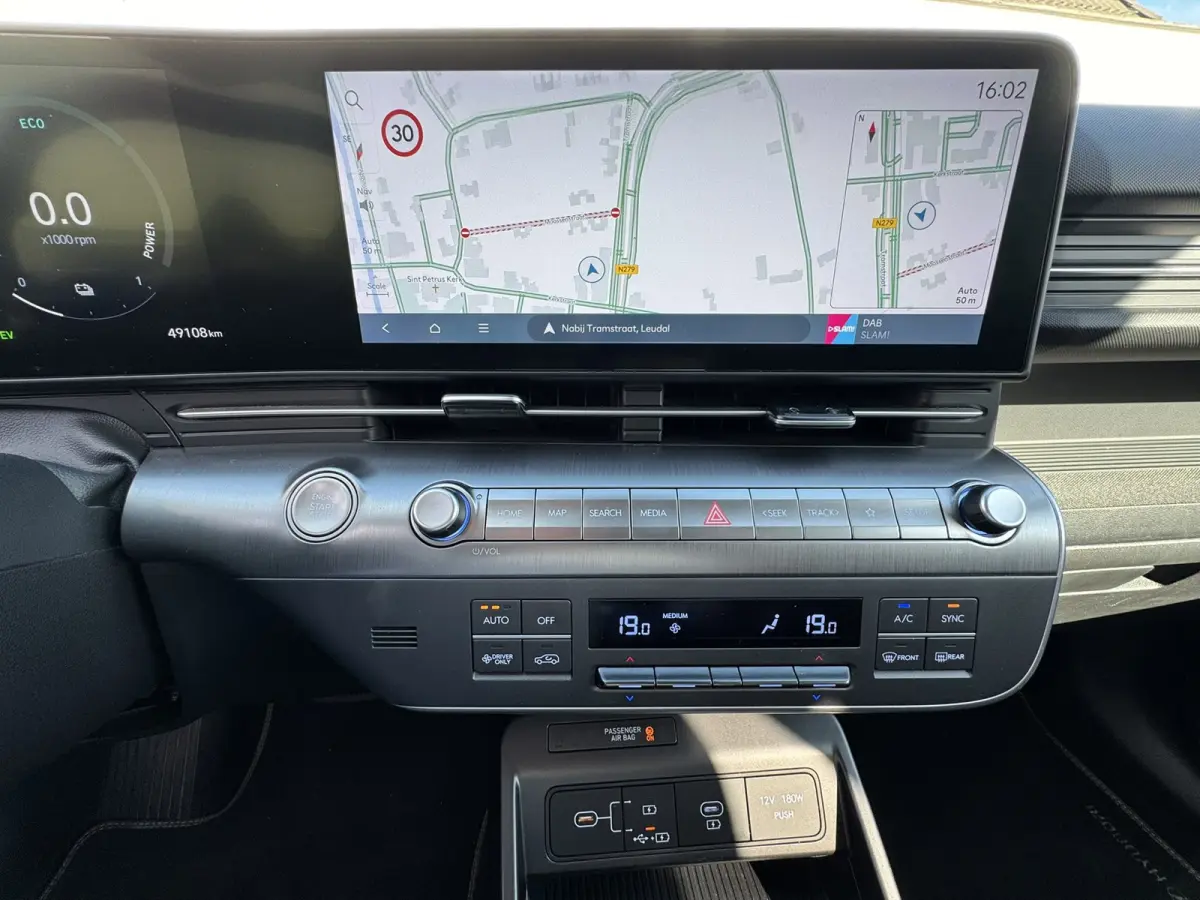 1.6 GDI HEV Comfort Smart - Automaat Achteruitrijcamera Navi Carplay Clima Fabrieksgarantie
