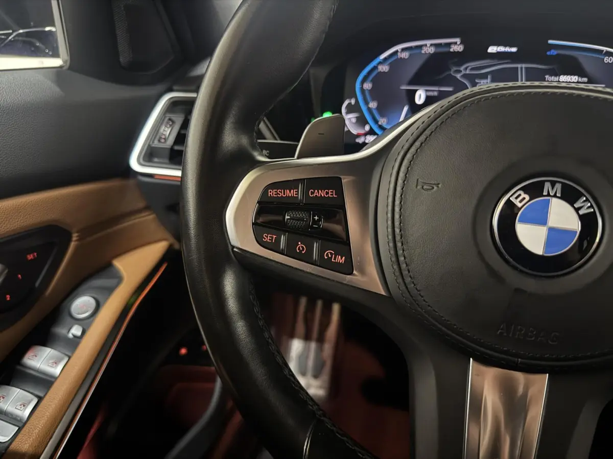 330e xDrive M-Sport Pano Laser Kuipstoelen