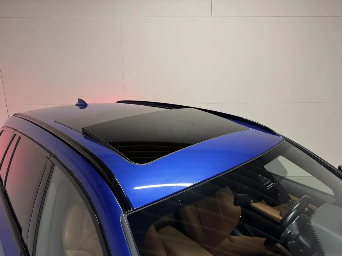 330e xDrive M-Sport Pano Laser Kuipstoelen