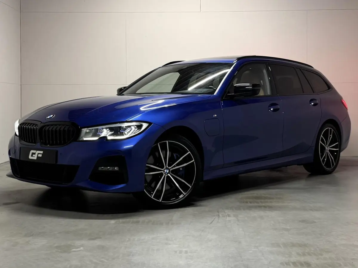 330e xDrive M-Sport Pano Laser Kuipstoelen