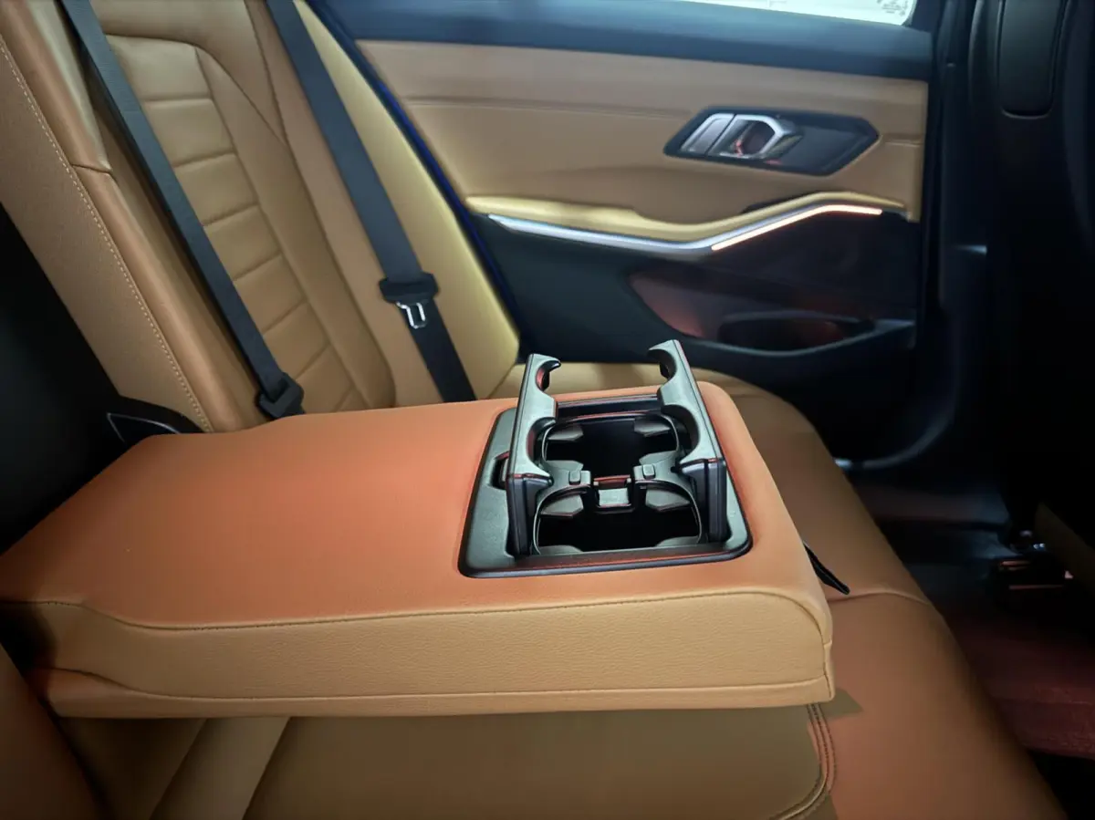 330e xDrive M-Sport Pano Laser Kuipstoelen